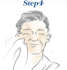 Step4：用水或者温水将脸部冲洗干
